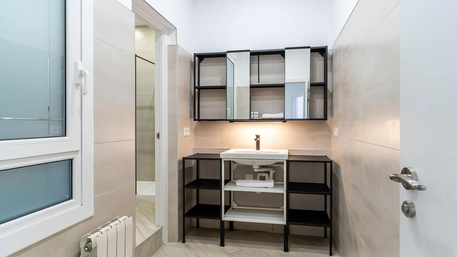 ברצלונה Ab Calabria Apartment 0*,